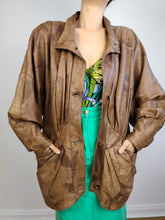 Load image into Gallery viewer, The Nappa Brown Pattern Leather Jacket | 80s Vintage genuine leather oversized batwing big sleeves midi coat made in Italy M
