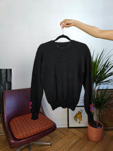 Load image into Gallery viewer, Vintage 100% wool sweater flower floral embroidery black winter knit knitted pullover jumper S