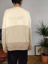 Load image into Gallery viewer, Vintage sweater cable knit cream white plain knitted pullover jumper long arms women M