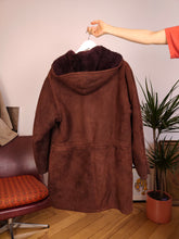 Load image into Gallery viewer, Vintage genuine shearling leather coat hood hoodie red brown sheepskin lambskin suede sherpa Italy IT46 S-M
