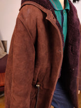Load image into Gallery viewer, Vintage genuine shearling leather coat hood hoodie red brown sheepskin lambskin suede sherpa Italy IT46 S-M
