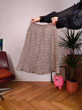 Load image into Gallery viewer, Vintage Missoni wool skirt knit knitted designer stripe pattern beige brown IT40 XS