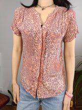 Load image into Gallery viewer, Vintage silk blouse leopard animal print pattern pink short sleeve women S
