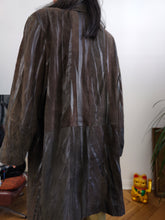 Load image into Gallery viewer, Vintage 100% suede leather coat brown stripe pattern jacket women Yepelin XL-XXL
