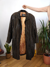 Load image into Gallery viewer, Vintage 100% suede leather coat brown stripe pattern jacket women Yepelin XL-XXL
