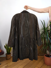 Load image into Gallery viewer, Vintage 100% suede leather coat brown stripe pattern jacket women Yepelin XL-XXL