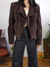 Load image into Gallery viewer, Vintage 100% suede leather jacket brown short crop biker Rosalbar Valentini Italy 42 S