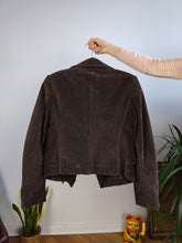 Load image into Gallery viewer, Vintage 100% suede leather jacket brown short crop biker Rosalbar Valentini Italy 42 S