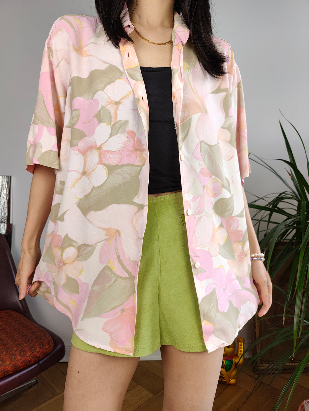 Vintage viscose shirt blouse floral print pattern flower white pink short sleeve spring summer women M-L
