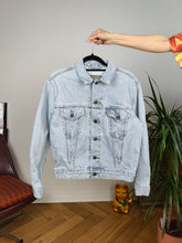 Load image into Gallery viewer, Vintage Levi´s denim jacket orange tab 70601 light blue women S