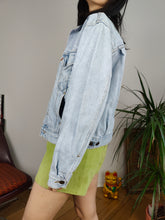 Load image into Gallery viewer, Vintage Levi´s denim jacket orange tab 70601 light blue women S
