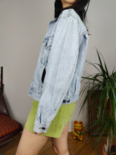 Load image into Gallery viewer, Vintage Levi´s denim jacket orange tab 70601 light blue women S