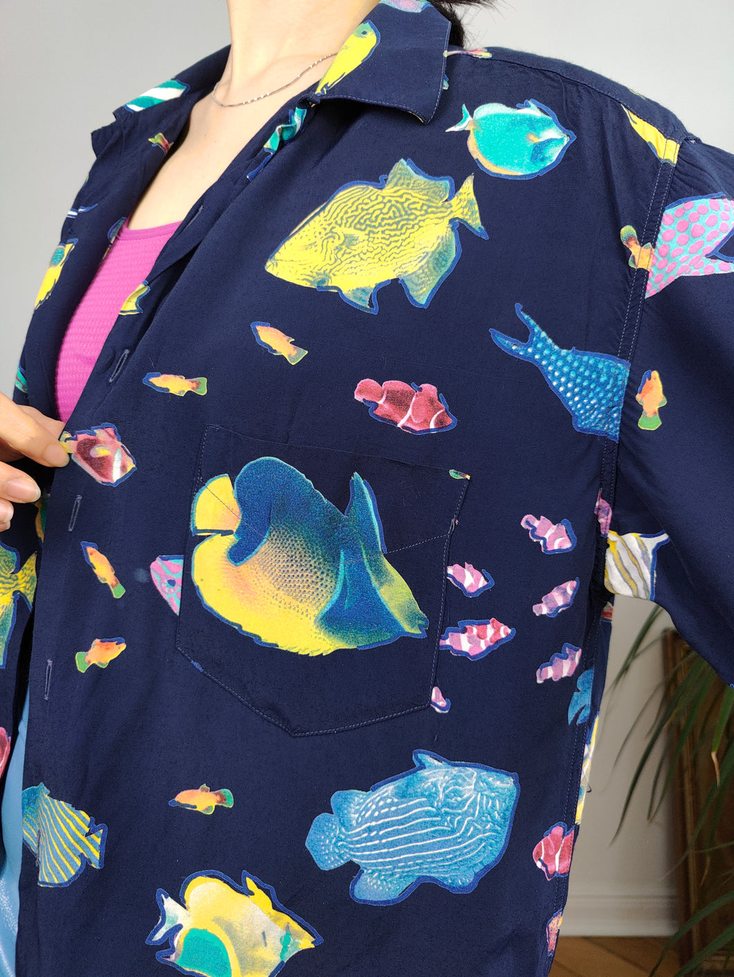 Vintage viscose shirt fish print pattern sea animal ocean blue short sleeve women men unisex M-L