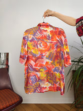 Load image into Gallery viewer, Vintage viscose shirt blouse crazy art print pattern red orange short sleeve women 40 M
