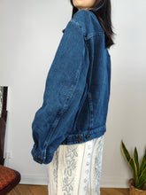 Load image into Gallery viewer, Vintage 90s Wampum denim jacket trucker dark blue jeans women men unisex L-XL