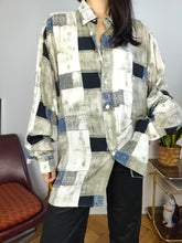 Load image into Gallery viewer, Vintage 100% viscose shirt print art pattern white green grey men unisex 41/42 L