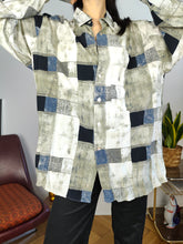 Load image into Gallery viewer, Vintage 100% viscose shirt print art pattern white green grey men unisex 41/42 L