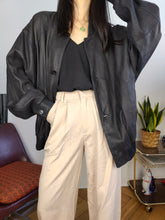 Load image into Gallery viewer, Vintage 100% leather bomber jacket black coat Christ unisex women men XL-XXL