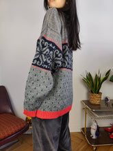 Load image into Gallery viewer, Vintage wool sweater L XL | polo collar knit jumper pullover grey red Christmas pattern unisex men