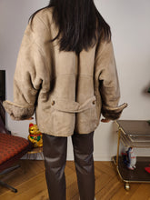 Load image into Gallery viewer, Vintage shearling coat M L | brown coffee lambskin sheepskin leather sherpa jacket women unisex men