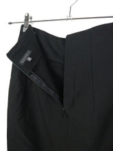 Load image into Gallery viewer, The Black Skirt | Vintage embroidery mini skirt black 36 XS-S