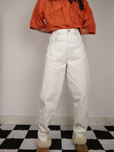 Load image into Gallery viewer, The White Jeans | Vintage white high waist denim mom jeans pants M
