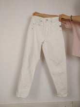 Load image into Gallery viewer, The White Jeans | Vintage white high waist denim mom jeans pants M