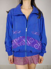 Load image into Gallery viewer, The Blue Lotto | Vintage 90s Lotto blue purple embroidery sport track shell jacket pattern M

