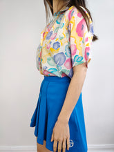 Load image into Gallery viewer, The White Pink Floral Pattern Blouse | Vintage Dieu flower fleurs blue yellow orange spring summer print short sleeve women shirt M
