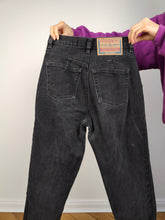 Lade das Bild in den Galerie-Viewer, Graue High-Waist-Jeans von The Diesel Industry | Vintage-Designer-Jeanshose für Damen, hergestellt in Italien, Größe 28 XS
