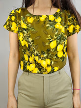 Load image into Gallery viewer, The Yellow Lemon Green Pattern Blouse | Vintage fruit spring summer structural fabric print short sleeve women top M
