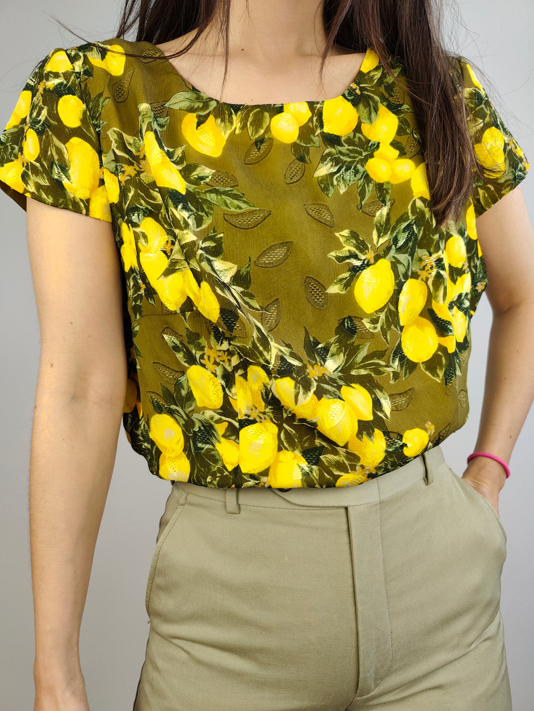 Die gelbe zitronengrüne Musterbluse | Vintage Obst Frühling Sommer Strukturstoff Druck Kurzarm Damen Top M