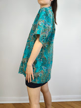 Load image into Gallery viewer, The Cotton Butterfly Jungle Print Shirt | Vintage blue green turquoise animal short sleeve pattern blouse women L unisex men M
