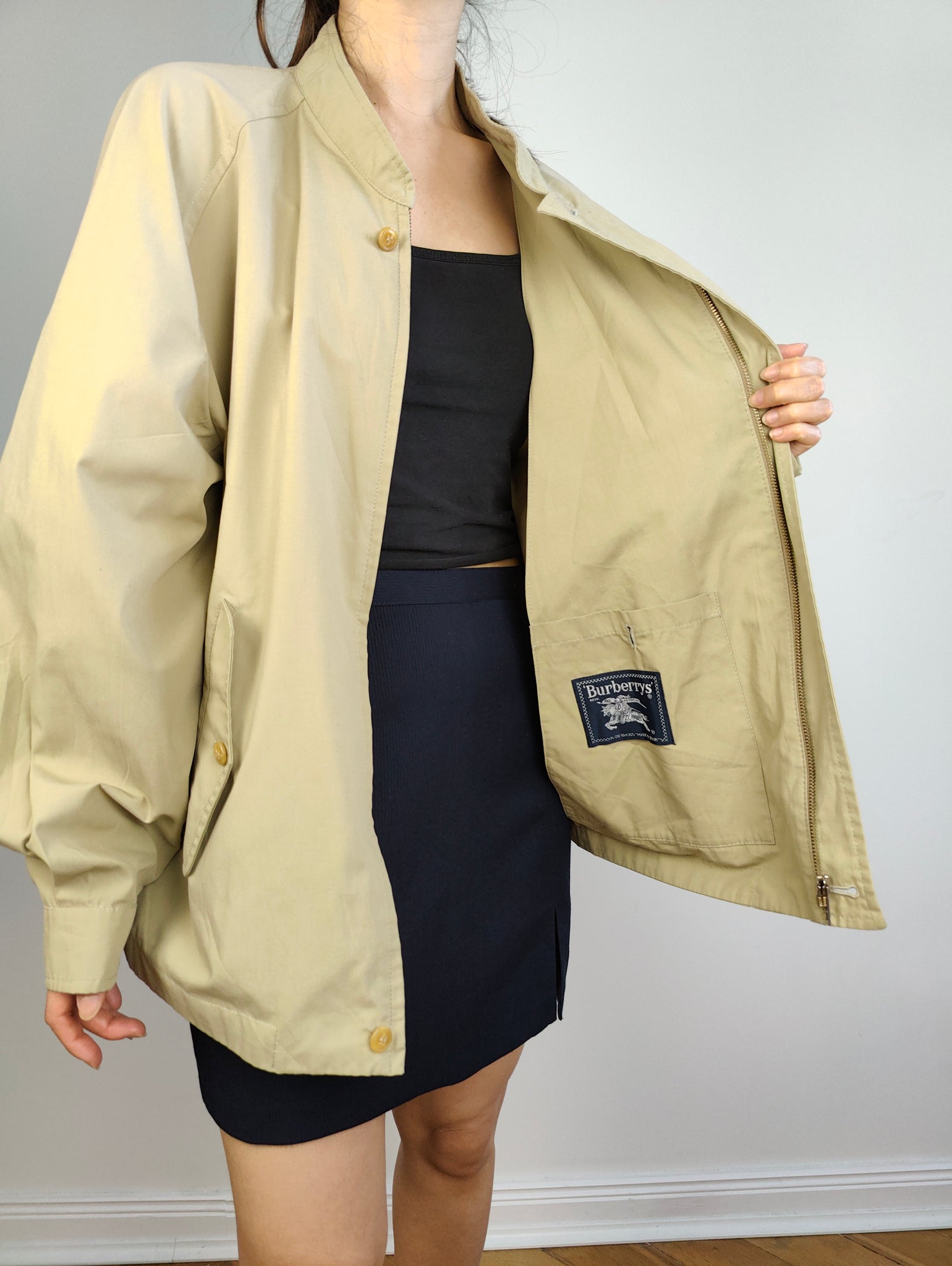 The Burberry Beige Light Bomber Jacket | Vintage second hand designer – Vintage Takeaway