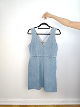 Load image into Gallery viewer, The Calvin Klein Light Blue Denim Mini Dress | Preloved Second Hand CK Jeans spring summer short sleeveless M
