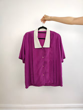 Lade das Bild in den Galerie-Viewer, Die schlichte Bluse mit violettem weißen Kragen | Romantisches Damen-Hemdoberteil mit Vintage-Statement-Kragen L
