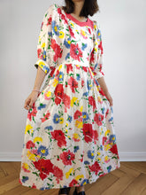 Load image into Gallery viewer, The Linen Cottagecore Flower White Red Dress | Vintage puff sleeves Austrian Hasegg Dirndl folk romantic XS-S EU36

