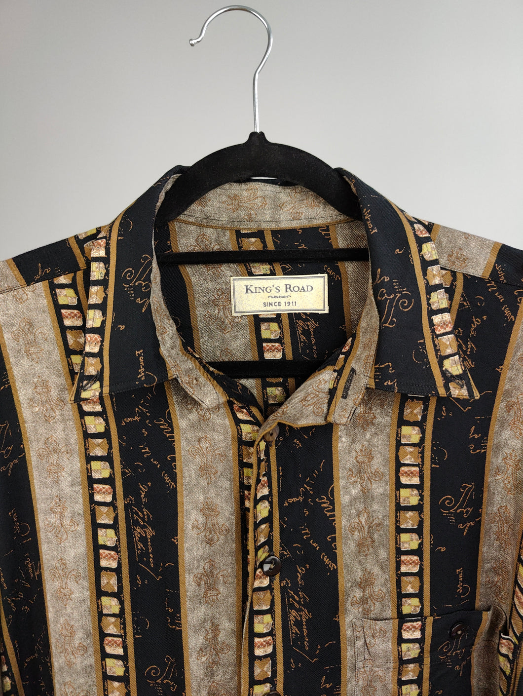 Das schwarz-beige Streifenmuster-Shirt | Vintage King's Road Viskose Langarm abstrakte Crazy Print Bluse Unisex Herren 41/42 L