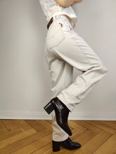 Lade das Bild in den Galerie-Viewer, Die weißgraue Mom-Hose aus Baumwolle | Vintage Janet von Annabelle Mom-Jeans mit hoher Taille, entspannte Passform, Hose 30/30 M
