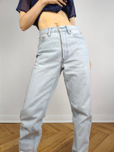 Lade das Bild in den Galerie-Viewer, Die Levi&#39;s 901 Hellblaue Denim-Jeans | Vintage Hose mit hoher Taille für Mama, Damen, S, W30, L32
