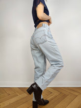 Load image into Gallery viewer, The Levi&#39;s 901 Light Blue Denim Jeans | Vintage pants high waist mom women S W30 L32
