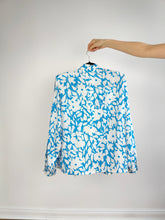 Load image into Gallery viewer, The Floral White Blue Pattern Blouse | Vintage flower print big balloon sleeves feminine blouse M-L
