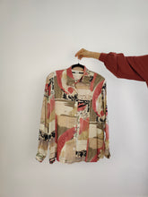 Load image into Gallery viewer, The Peach Cream Pattern Blouse | Vintage viscose pink white print shirt women M
