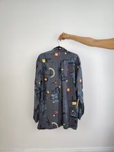 Load image into Gallery viewer, The Grey Abstract Pattern Shirt | Vintage Alpenland viscose long sleeve crazy print blouse unisex men 41/42 L
