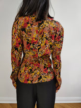 Load image into Gallery viewer, The Dragonfly Brown Print Wrinkle Blouse | Vintage Fiorini red orange animal flower pattern women shirt S
