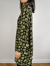 Load image into Gallery viewer, The Black Green Sheer Floral Blouse | Vintage see-through transparent flower print pattern long shirt M-L
