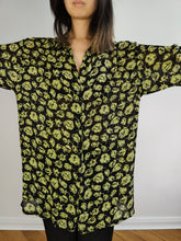 Load image into Gallery viewer, The Black Green Sheer Floral Blouse | Vintage see-through transparent flower print pattern long shirt M-L
