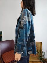 Load image into Gallery viewer, Vintage velvet blue print pattern blazer jacket women S
