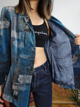 Load image into Gallery viewer, Vintage velvet blue print pattern blazer jacket women S
