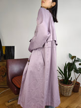 Load image into Gallery viewer, Vintage purple lila trench coat long maxi length light women M
